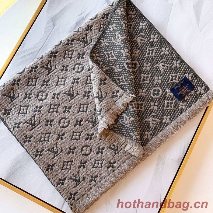 Louis Vuitton Scarf LV00032